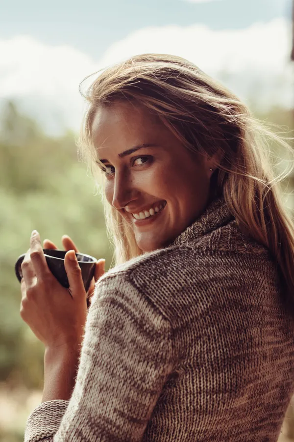 A white man kneels at the starting line on a track, determined to do his best. Schedule treatment for lean muscle loss and recovery from Balanced Medical Solutions in San Francisco Bay Area.